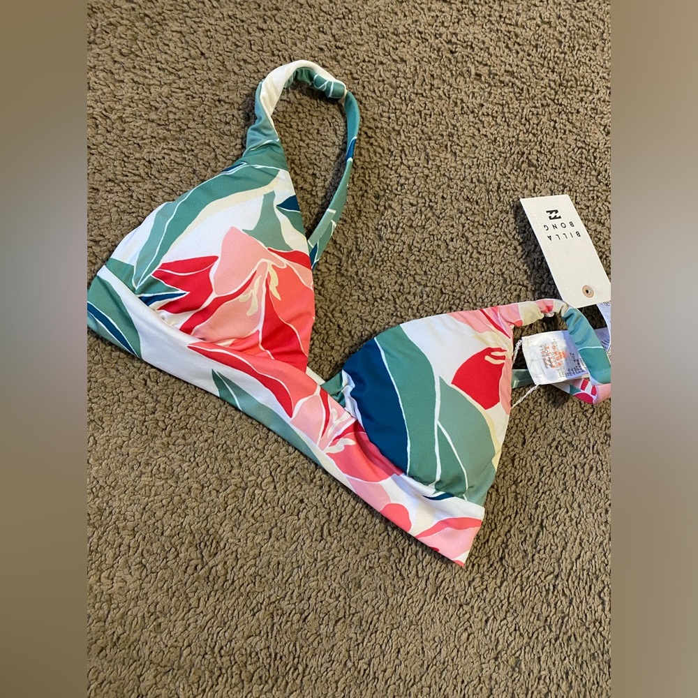 NWT billabong bikini top